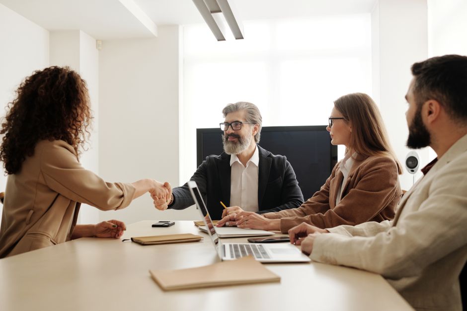 Virtual Staffing expert consultation blog article header