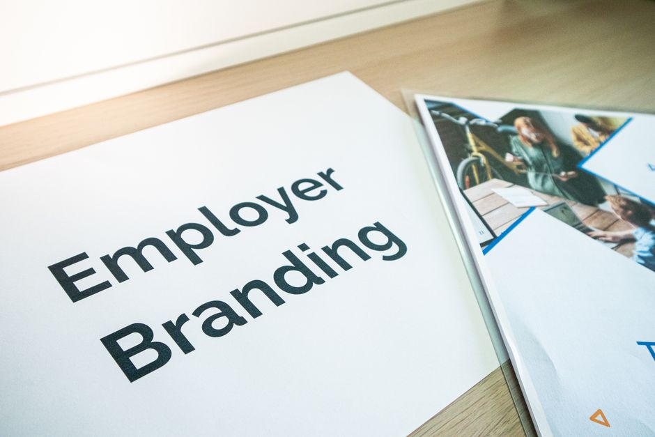 Professional services | Getlinkedup Para Empleadores expert consultation blog article header