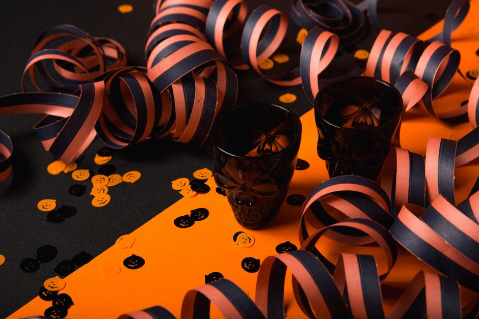 The Best Party Bus Themes